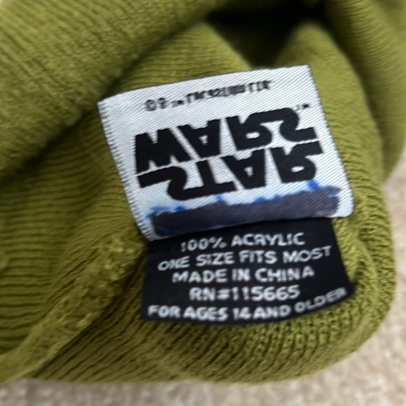 Star Wars Yoda Beanie Hat Knit Cap One Size Fits Most Green - Picture 2 of 4